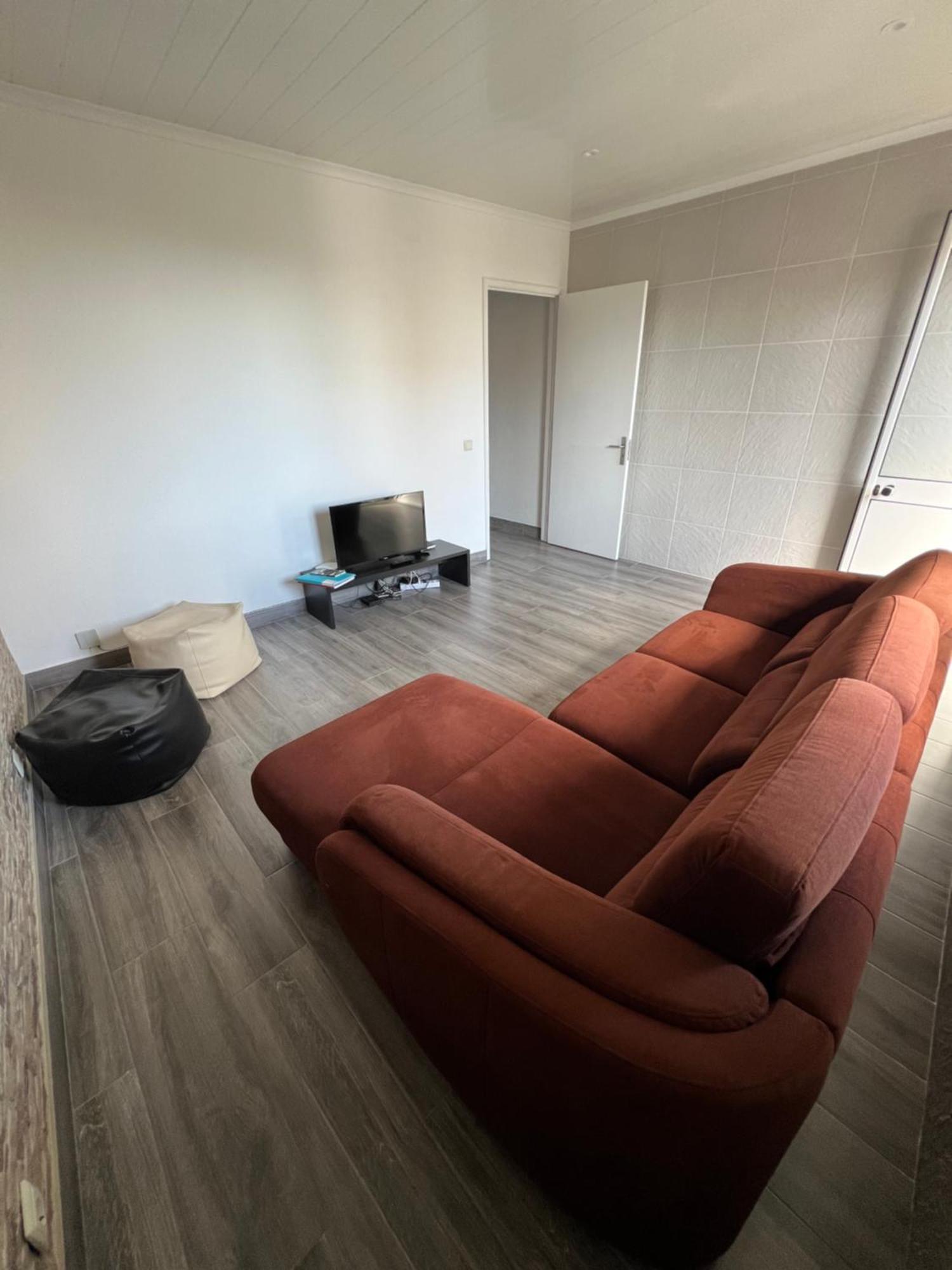 Casa A 2 Minutos A Pe De Piscina Natural Ponta Delgada - Açores Exterior foto